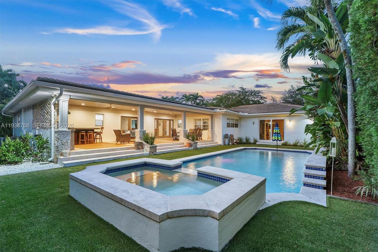 390 103rd St - Photo 1