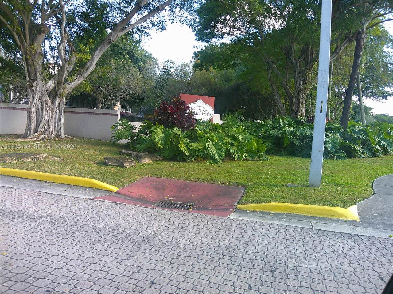 9215 141st Pl - Photo 1