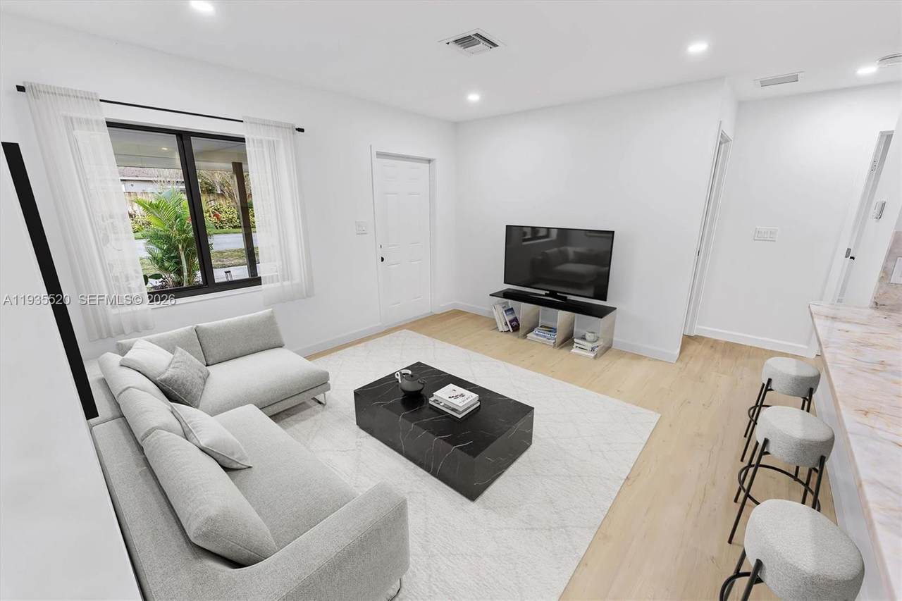 1101 19th Ave - Photo 1