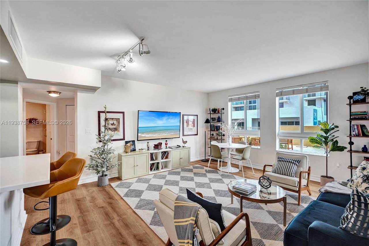 7350 89th St - Photo 1