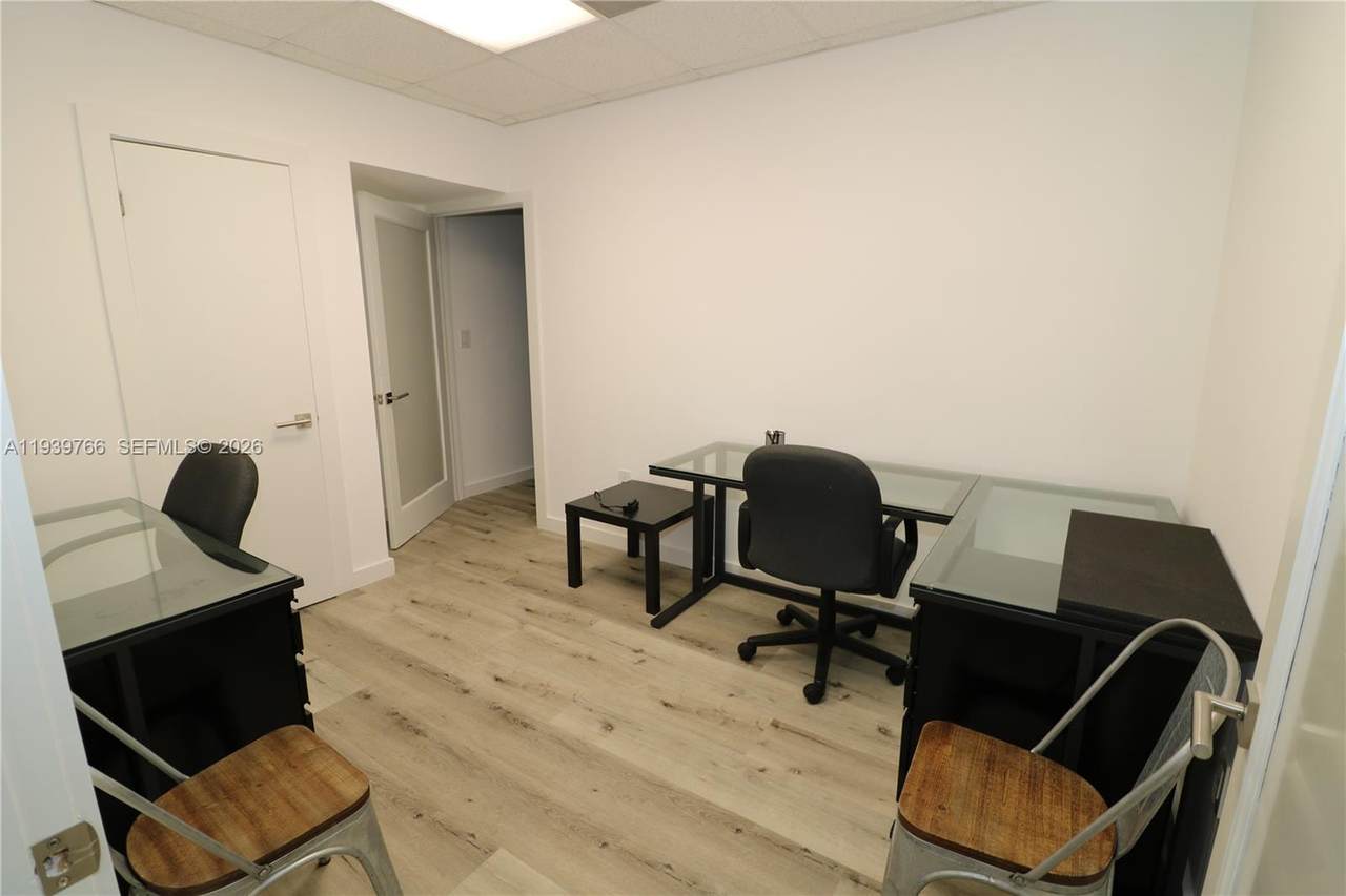 7452 48th St - Photo 1