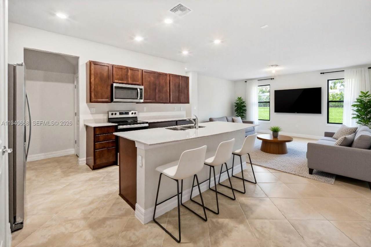 4488 Appleton Cir E - Photo 1