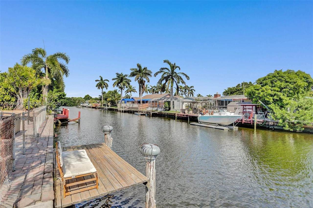 https://bt-photos.global.ssl.fastly.net/miami/1280_boomver_2_A11940676-2.jpg