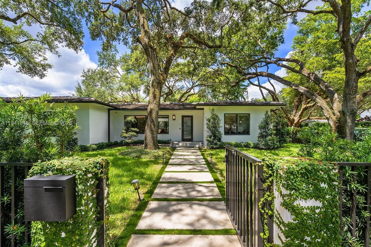 2602 San Domingo Street - Photo 1