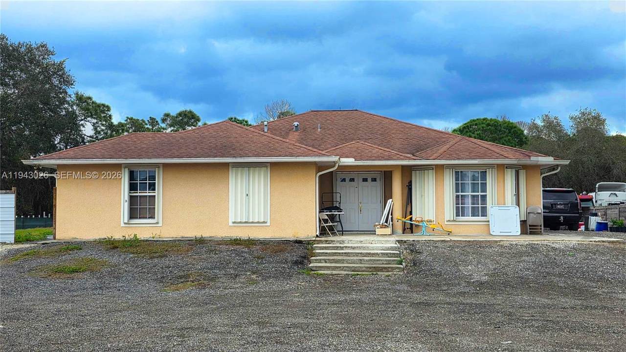 355 Lindero St - Photo 1