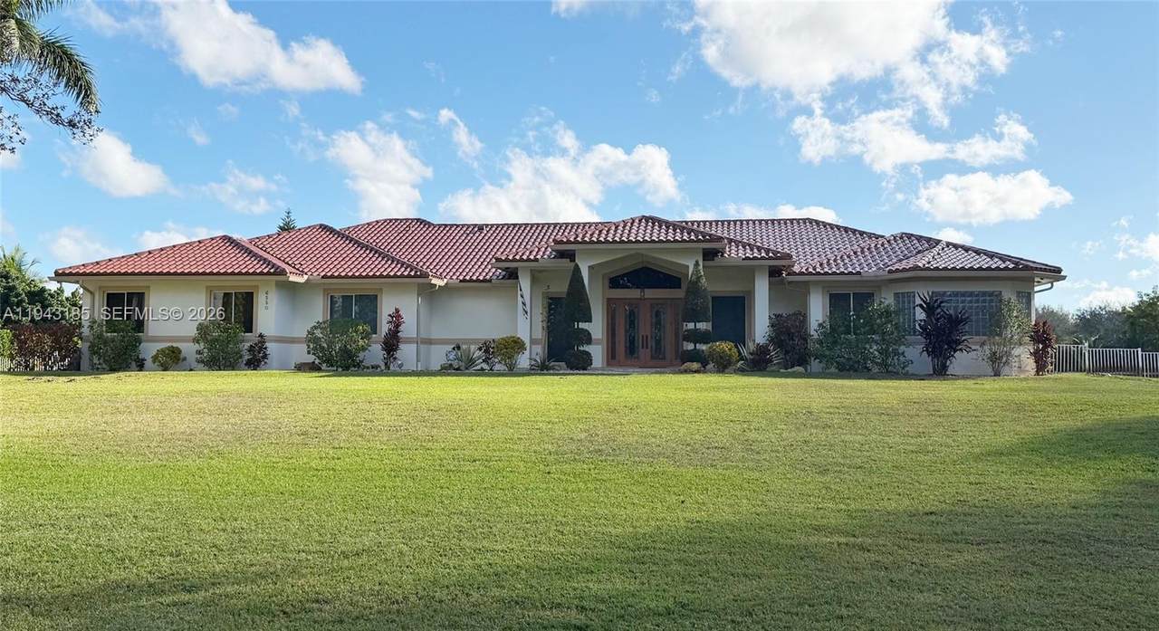 6550 183rd Way - Photo 1