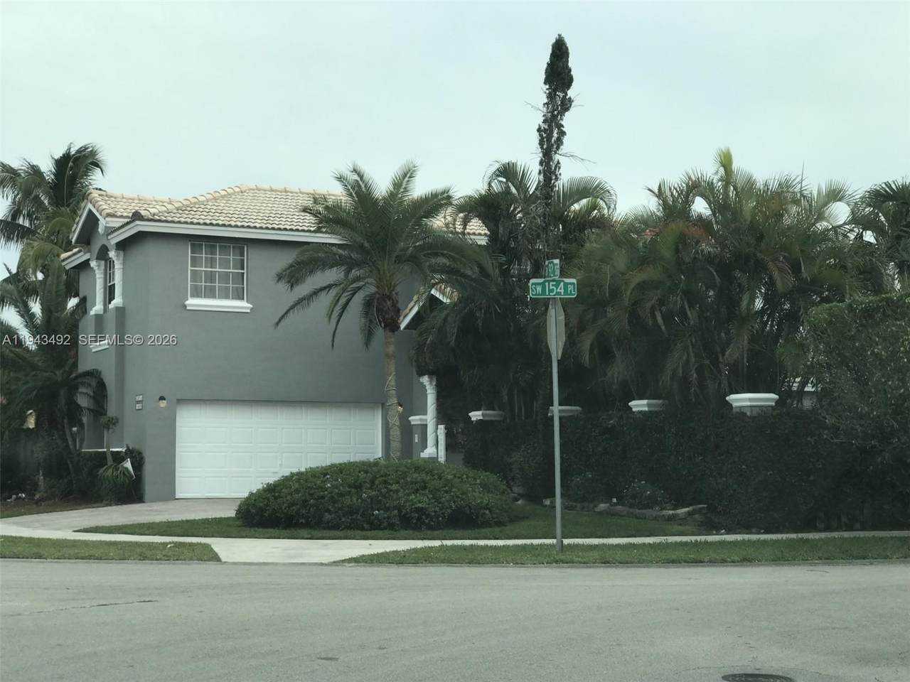 15448 92nd St - Photo 1