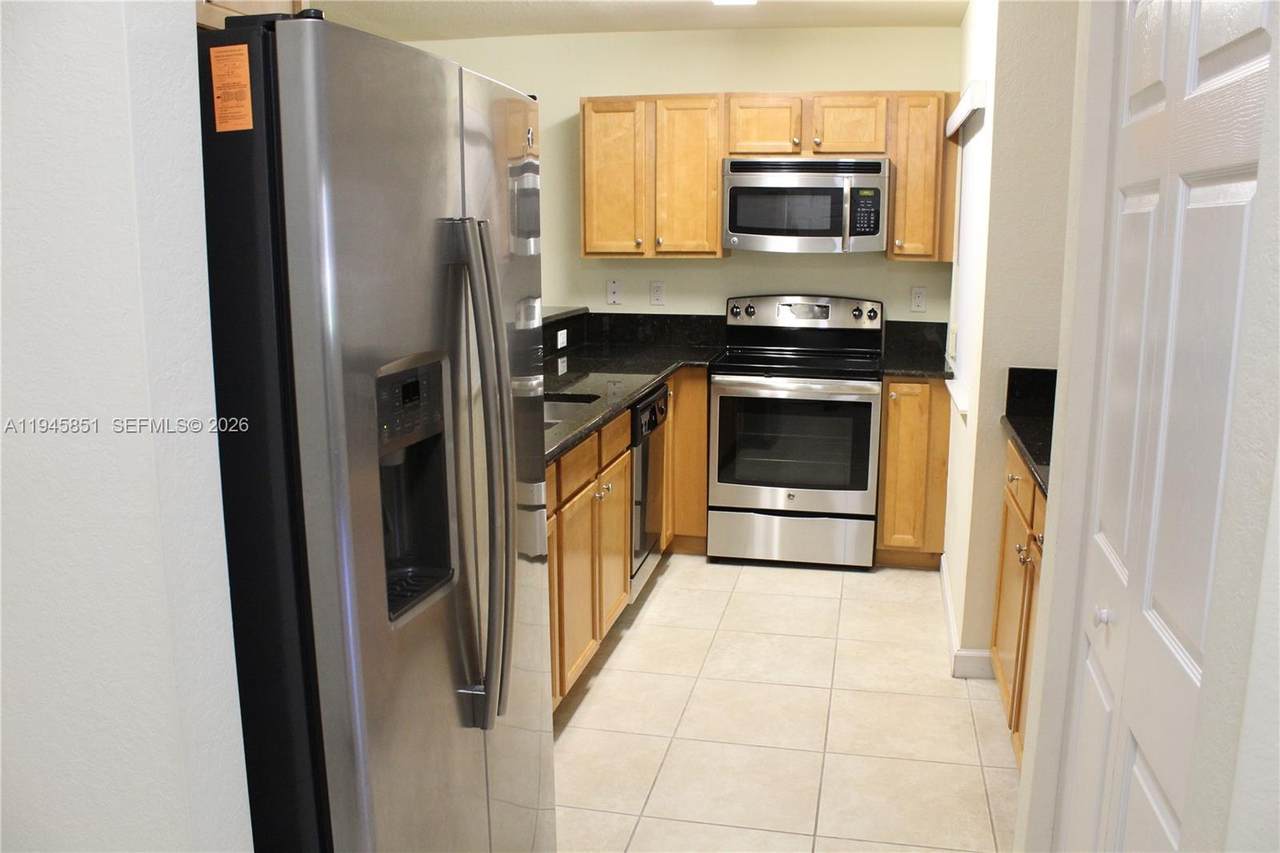 22501 88th Pl - Photo 1