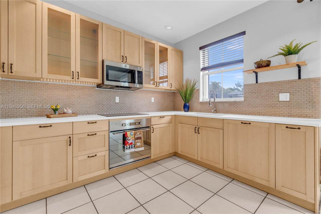 5400 107th Ave - Photo 1