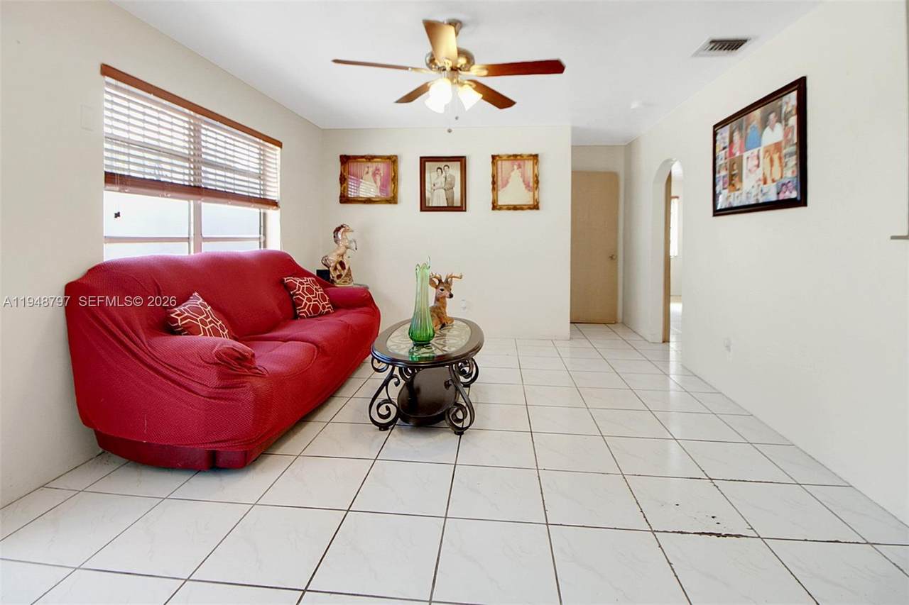 https://bt-photos.global.ssl.fastly.net/miami/1280_boomver_2_A11948797-2.jpg