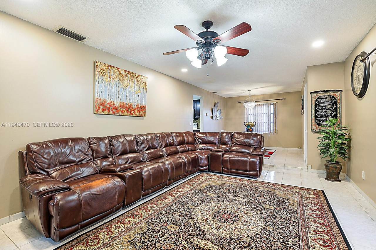 https://bt-photos.global.ssl.fastly.net/miami/1280_boomver_2_A11949470-2.jpg