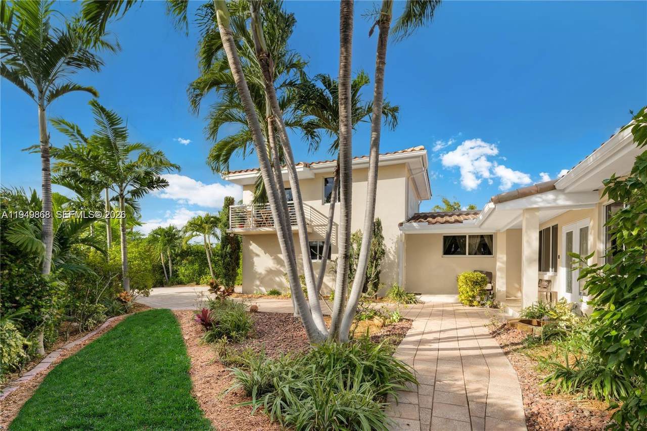 1155 Biscayne Point Rd - Photo 1