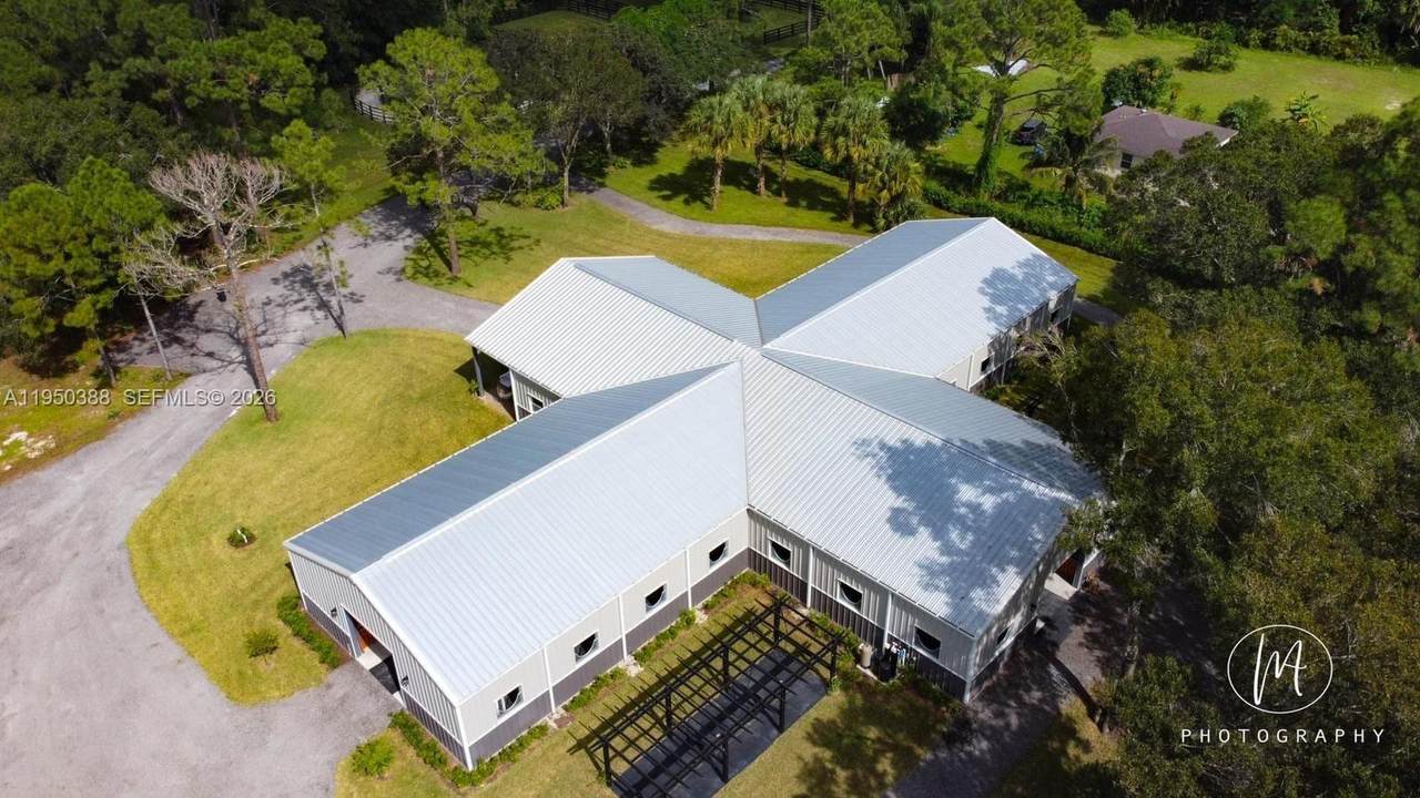 https://bt-photos.global.ssl.fastly.net/miami/1280_boomver_2_A11950388-2.jpg