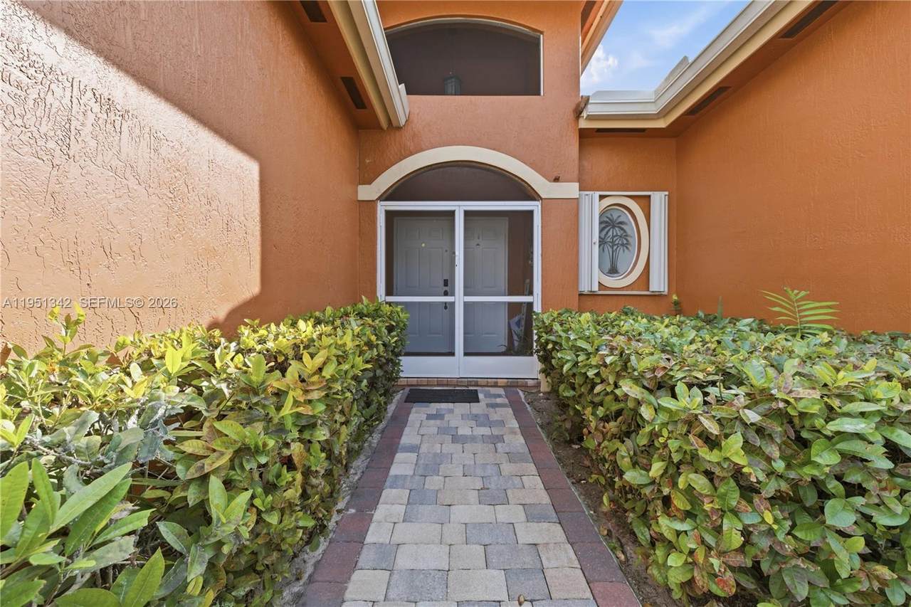 https://bt-photos.global.ssl.fastly.net/miami/1280_boomver_2_A11951342-2.jpg