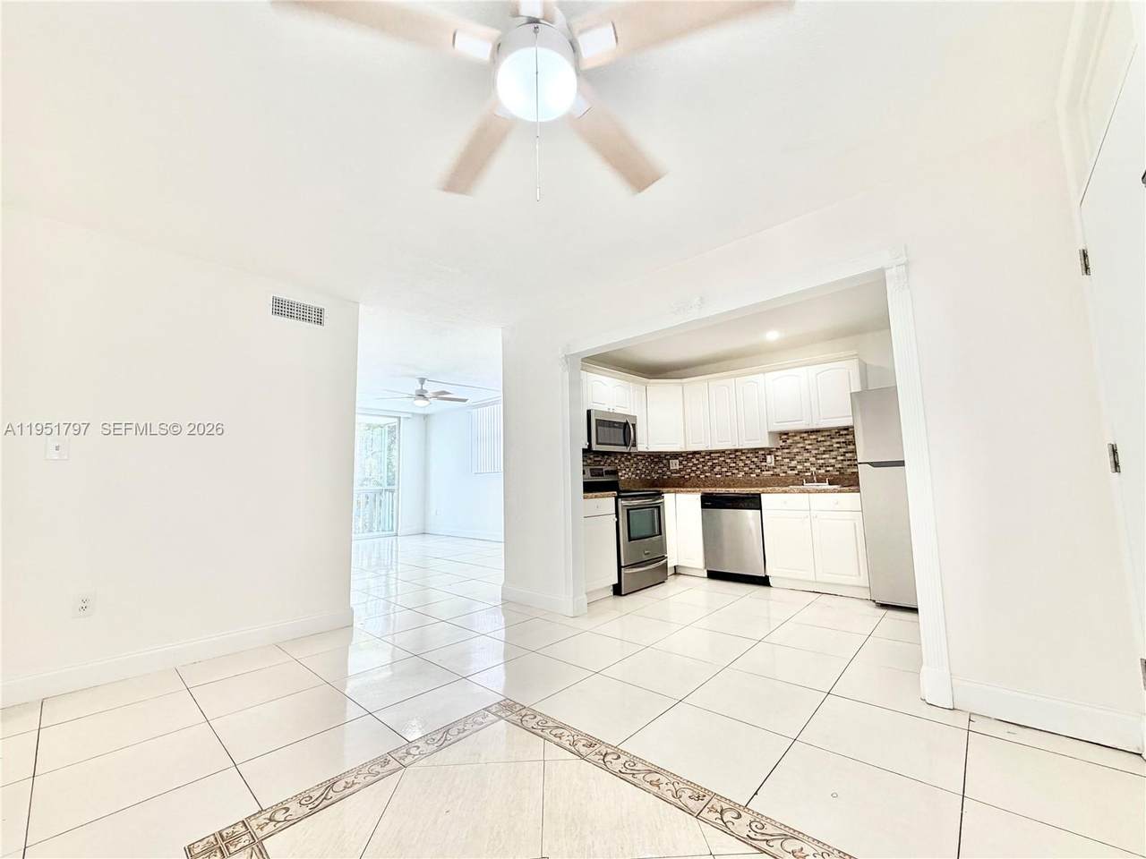 https://bt-photos.global.ssl.fastly.net/miami/1280_boomver_2_A11951797-2.jpg