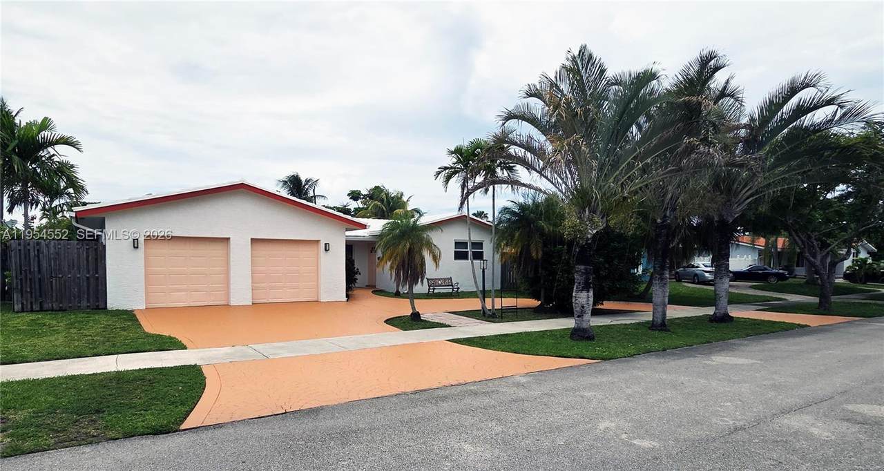 1245 Coral Ln - Photo 1