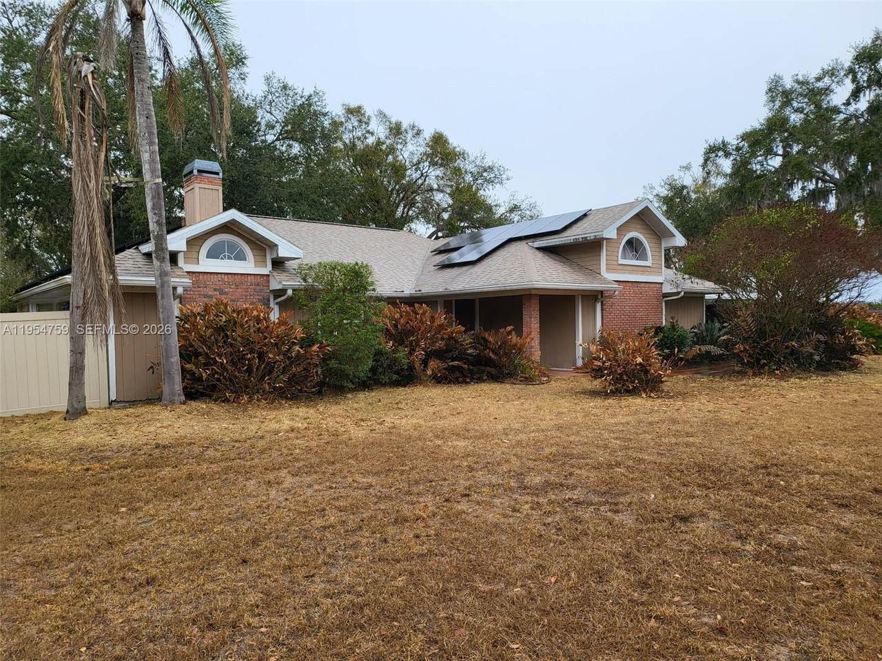 5491 Oak Hill Avenue - Photo 1