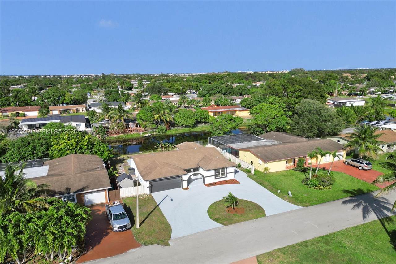 8649 Long Acre Dr - Photo 1