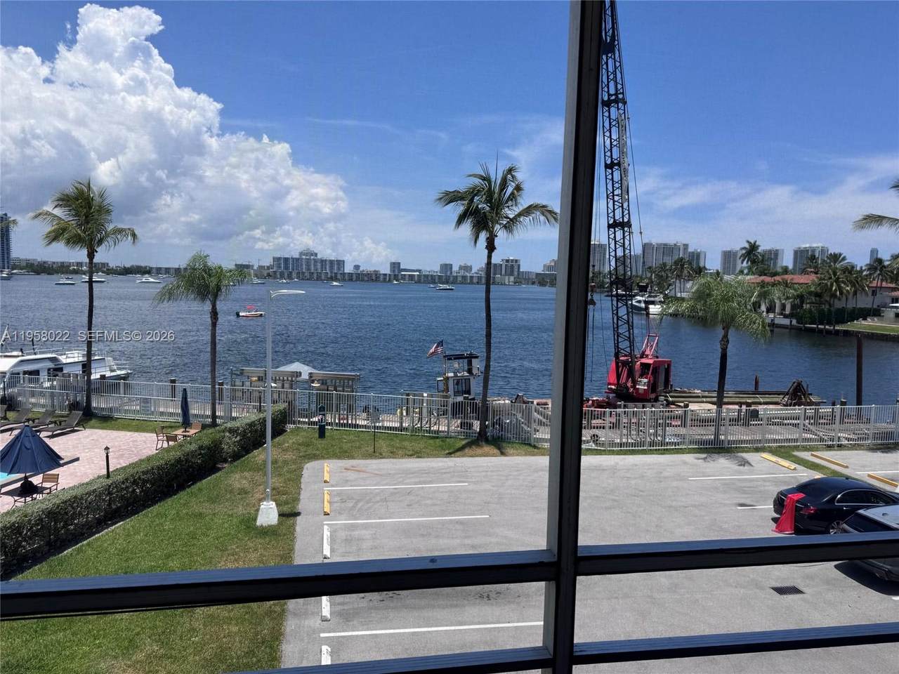 https://bt-photos.global.ssl.fastly.net/miami/1280_boomver_2_A11958022-2.jpg