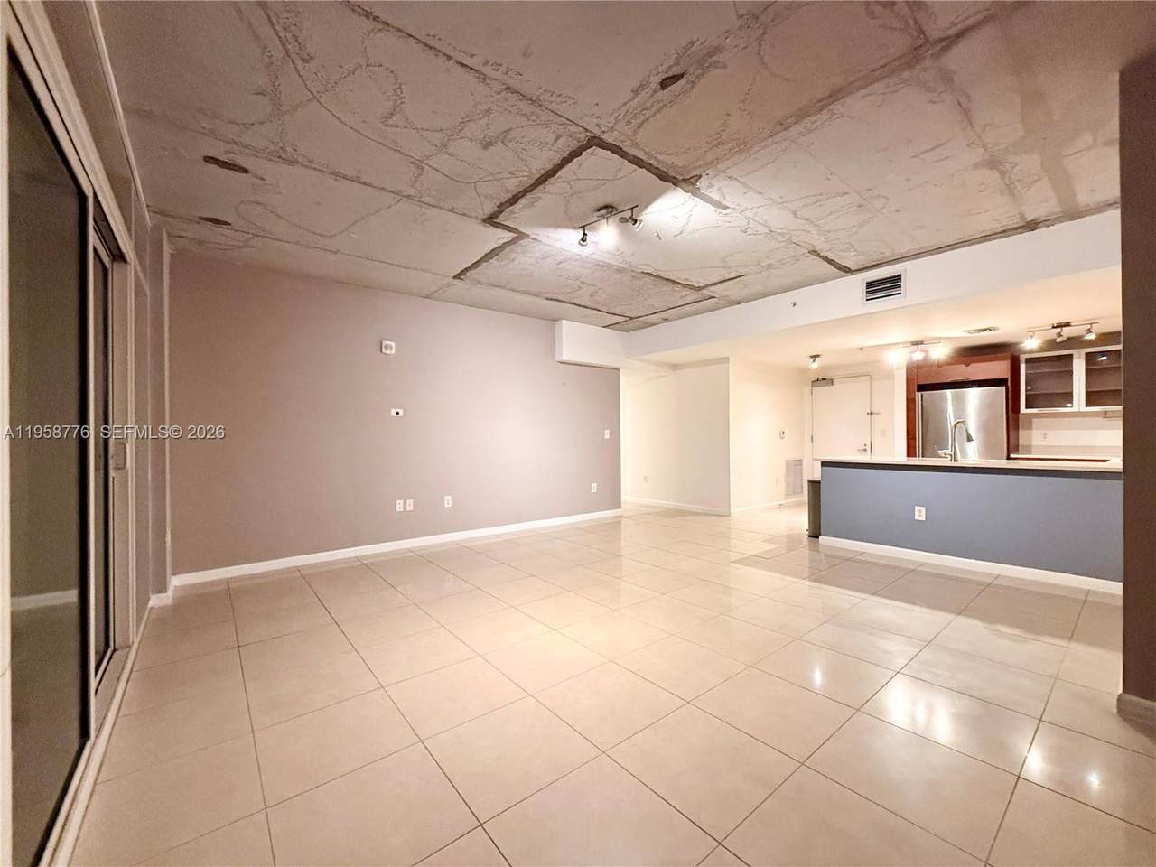 https://bt-photos.global.ssl.fastly.net/miami/1280_boomver_2_A11958776-2.jpg
