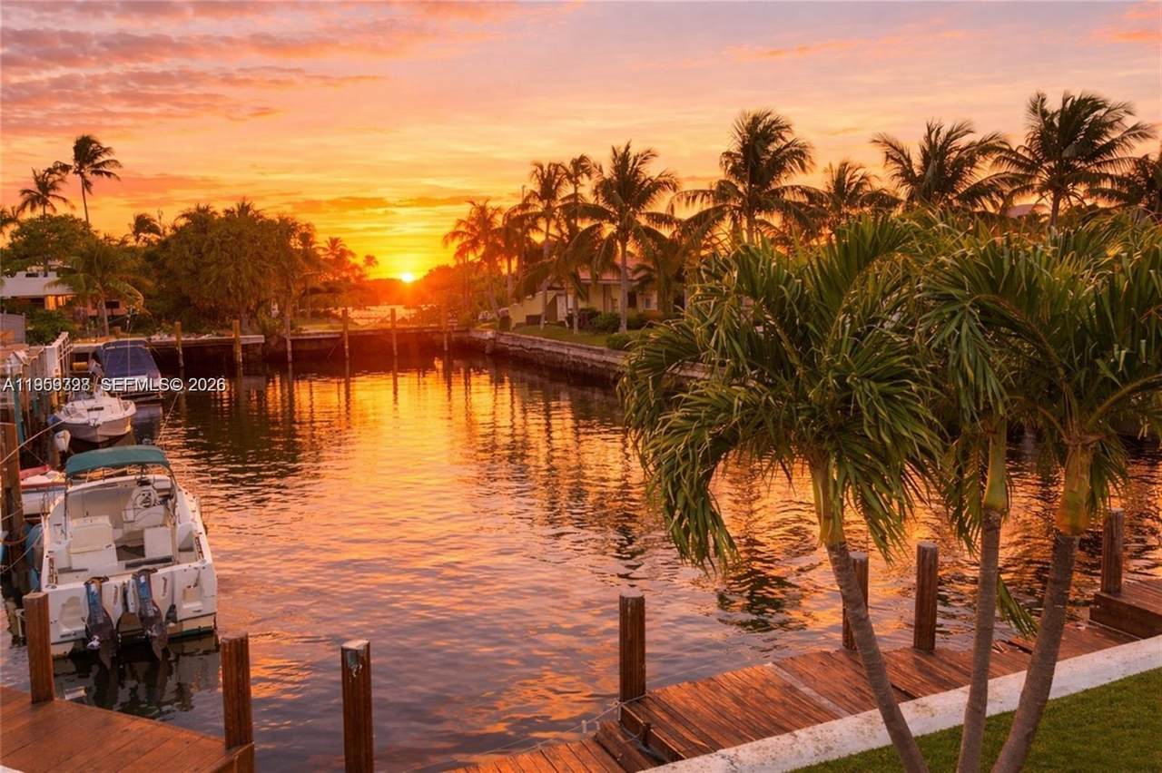 https://bt-photos.global.ssl.fastly.net/miami/1280_boomver_2_A11959398-2.jpg