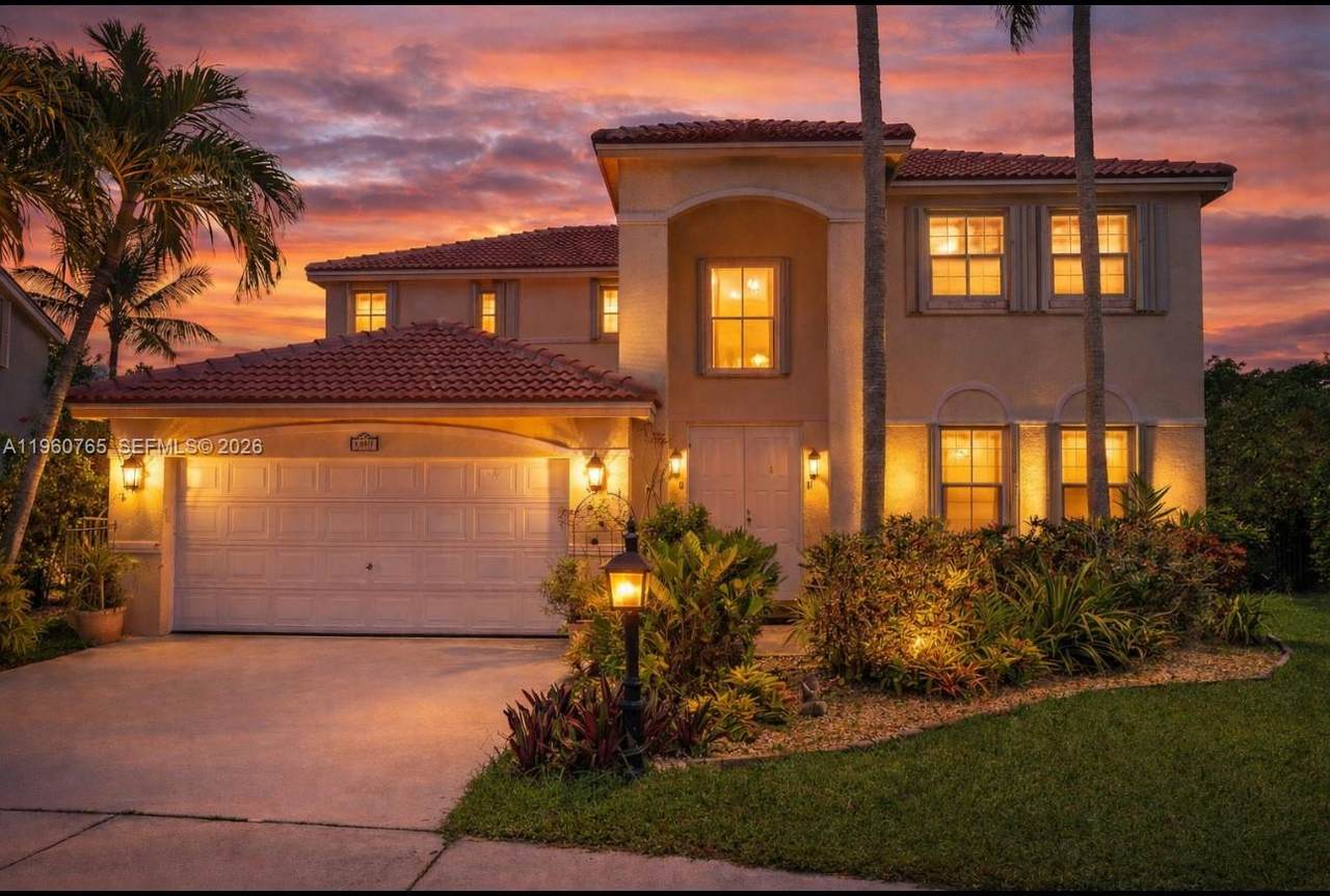 4209 Pinewood Ln - Photo 1