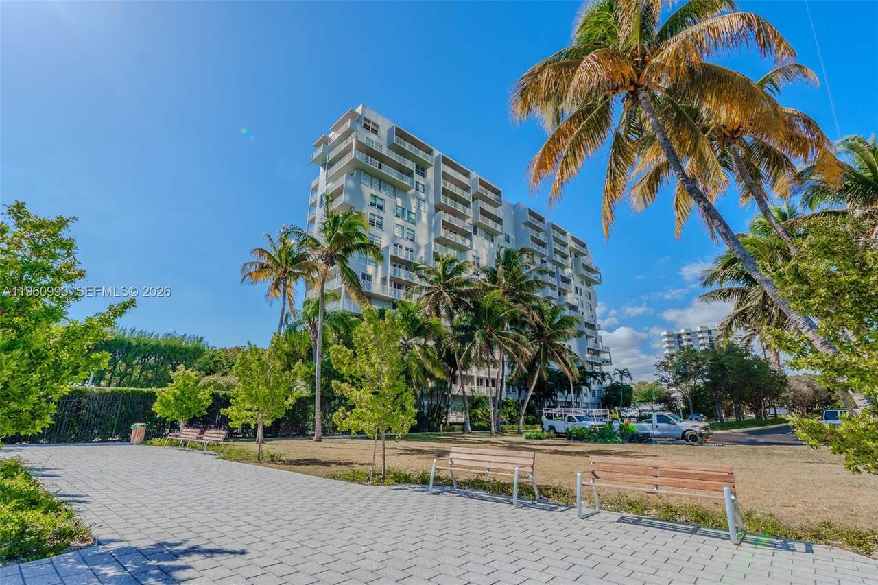 https://bt-photos.global.ssl.fastly.net/miami/1280_boomver_2_A11960990-2.jpg
