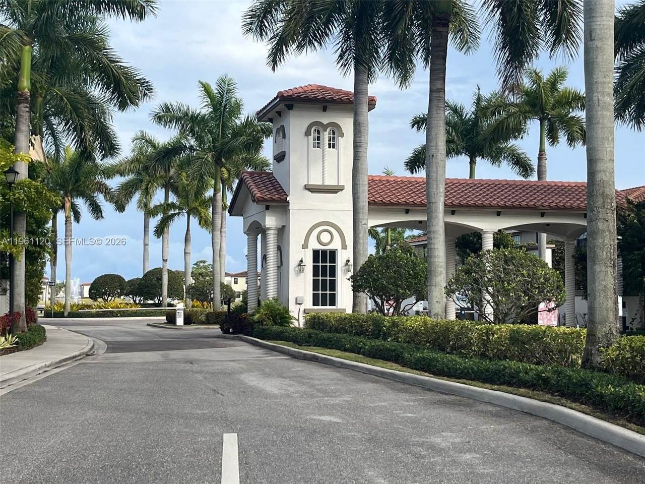 https://bt-photos.global.ssl.fastly.net/miami/1280_boomver_2_A11961120-2.jpg