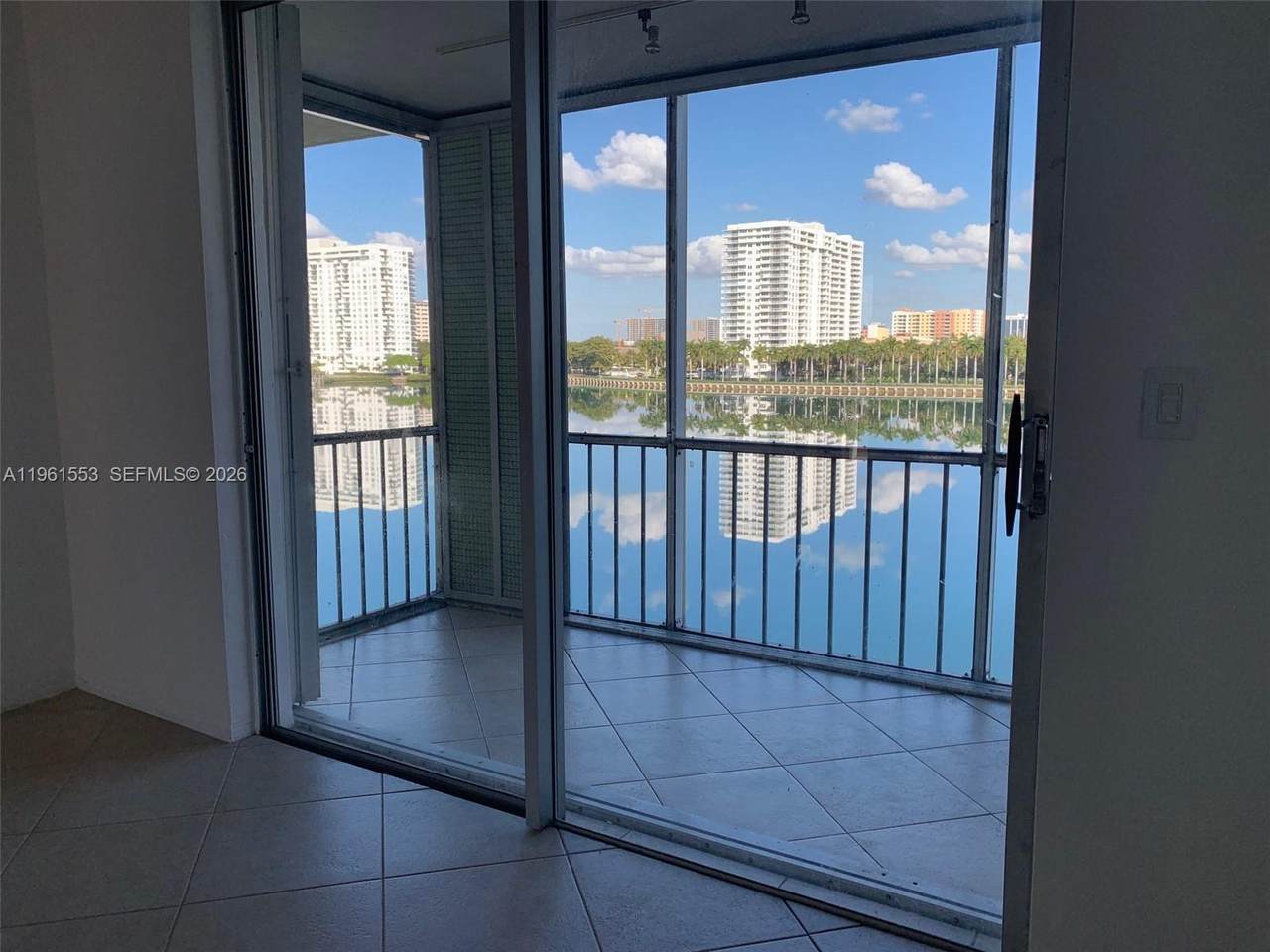 https://bt-photos.global.ssl.fastly.net/miami/1280_boomver_2_A11961553-2.jpg