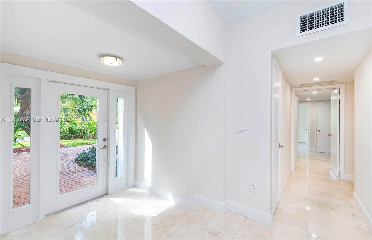 https://bt-photos.global.ssl.fastly.net/miami/1280_boomver_2_A11961939-2.jpg