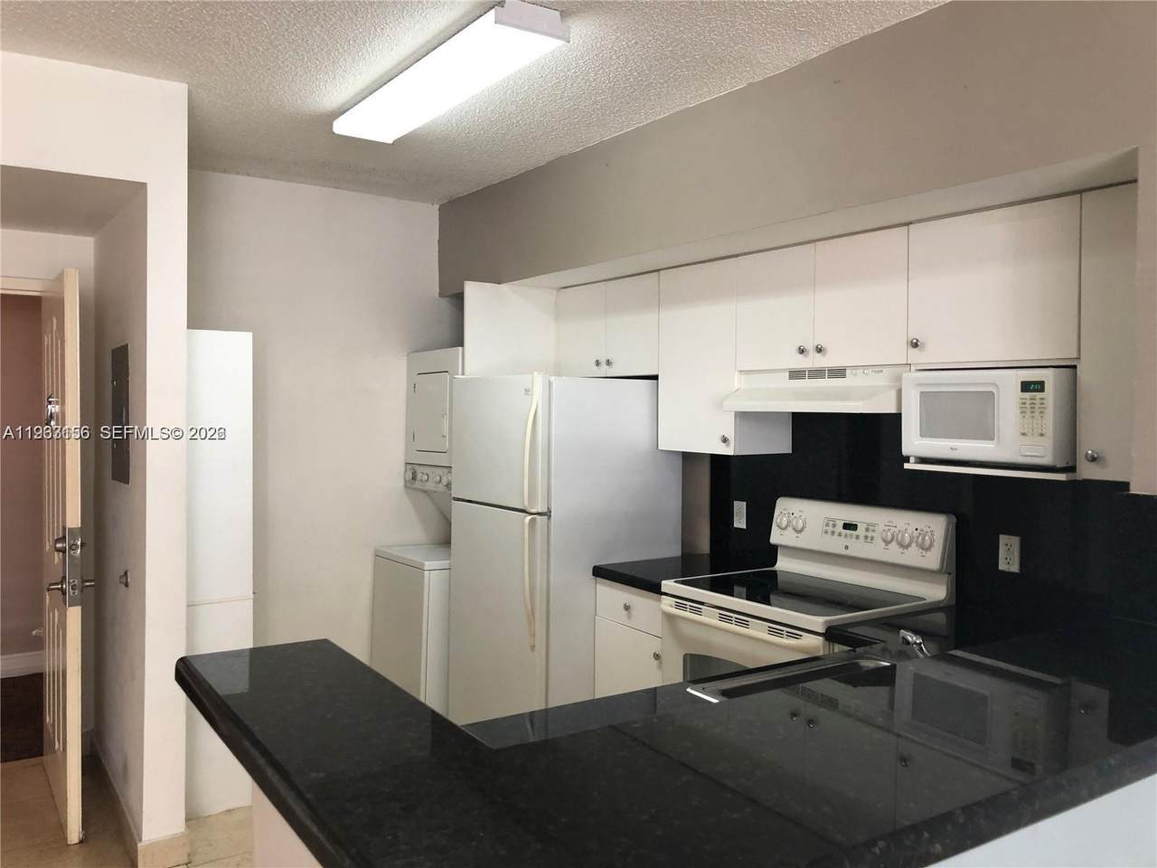 5085 7th St - Photo 1