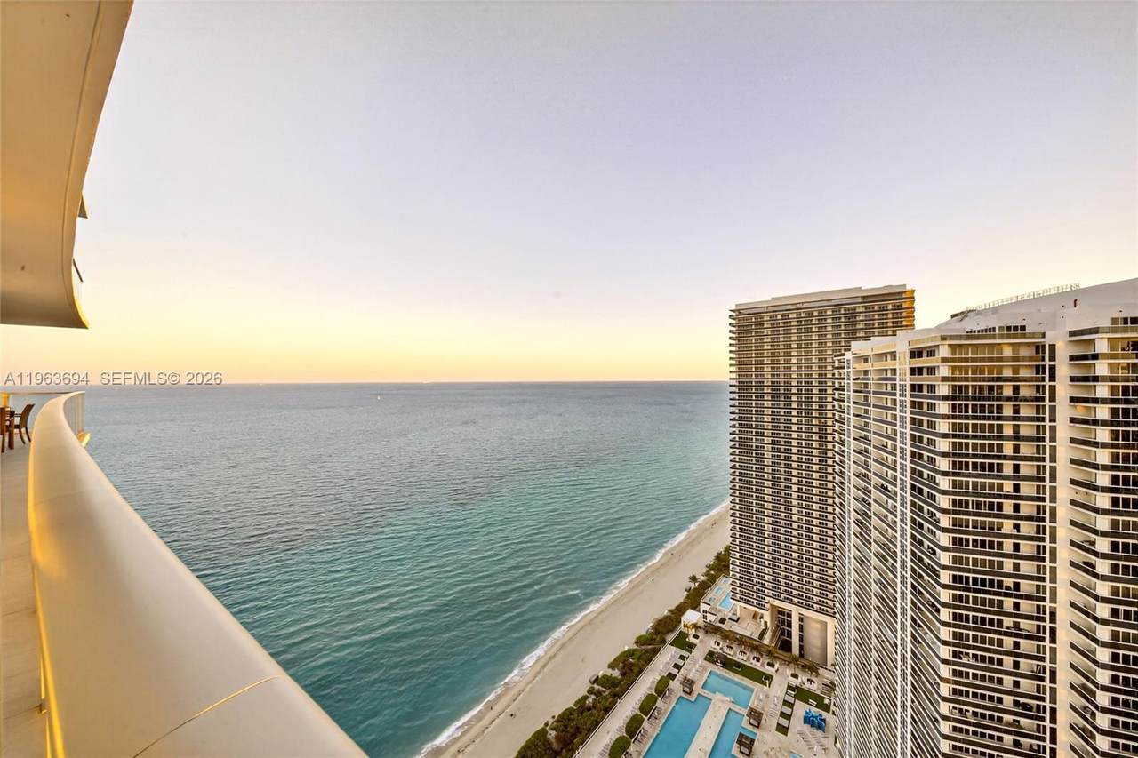 4111 Ocean Dr - Photo 1