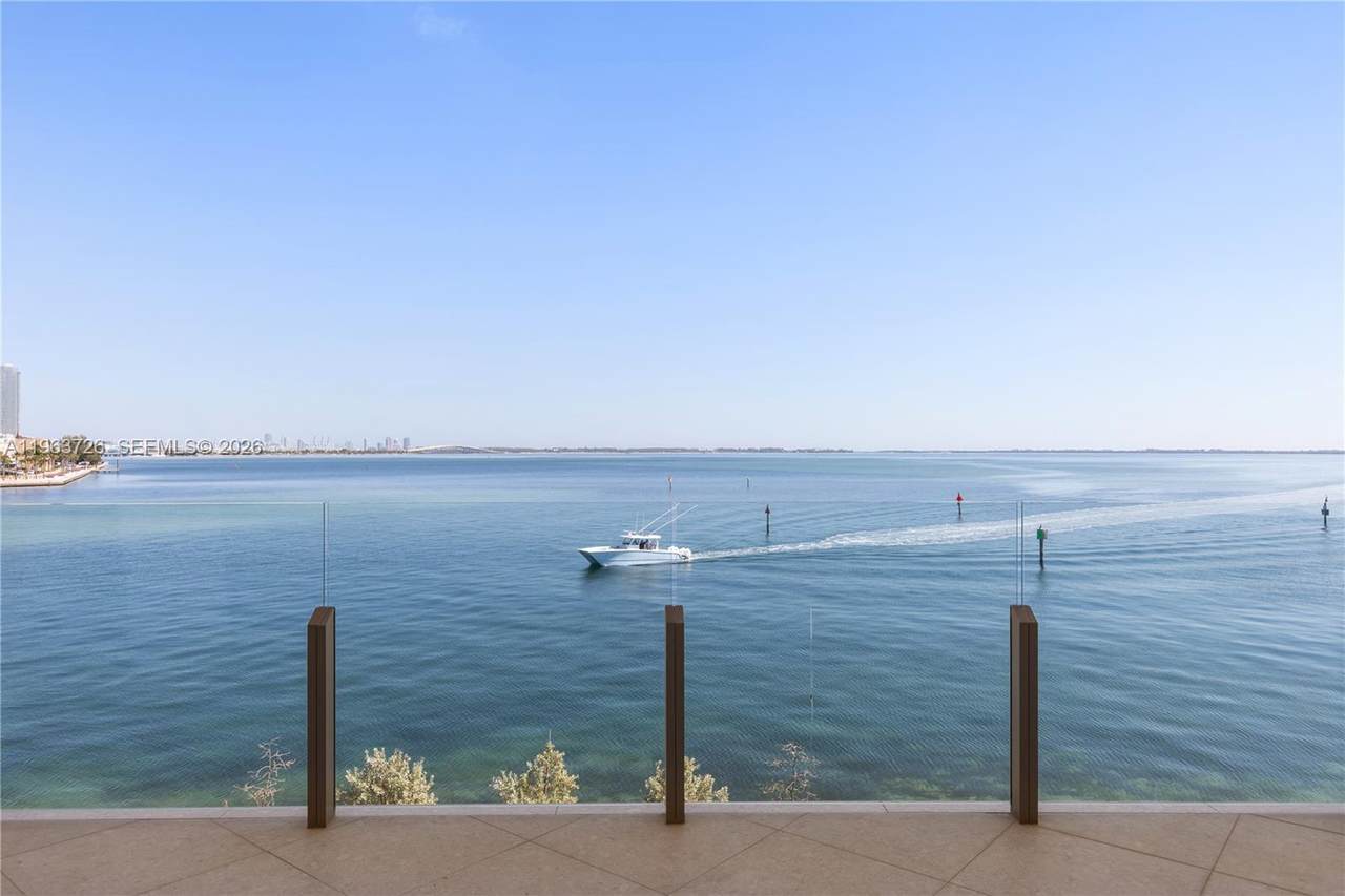 5 Grove Isle Dr - Photo 1