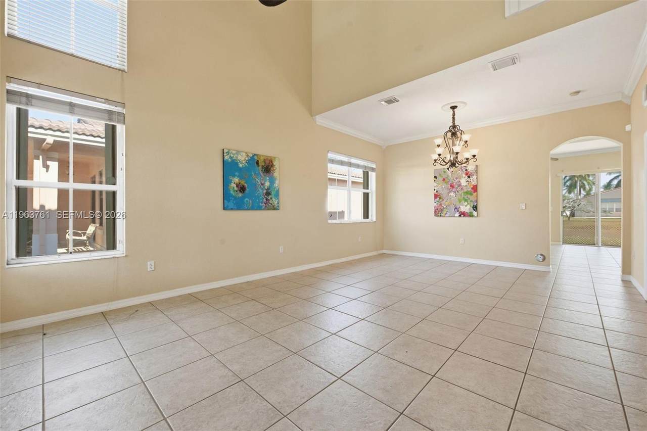 https://bt-photos.global.ssl.fastly.net/miami/1280_boomver_2_A11963761-2.jpg