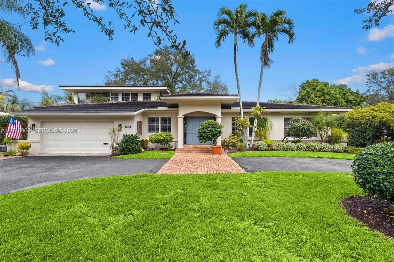 1255 Algardi Ave - Photo 1