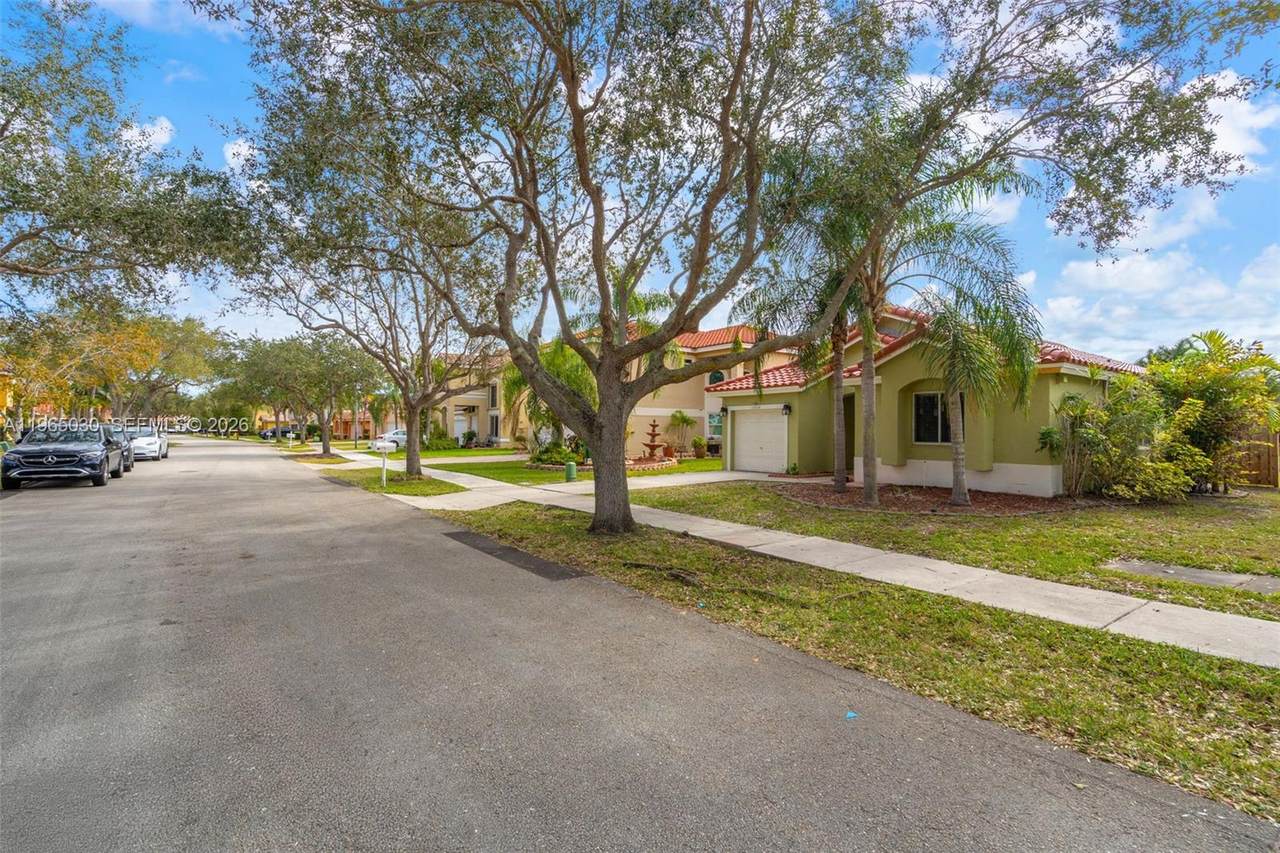 https://bt-photos.global.ssl.fastly.net/miami/1280_boomver_2_A11965030-2.jpg