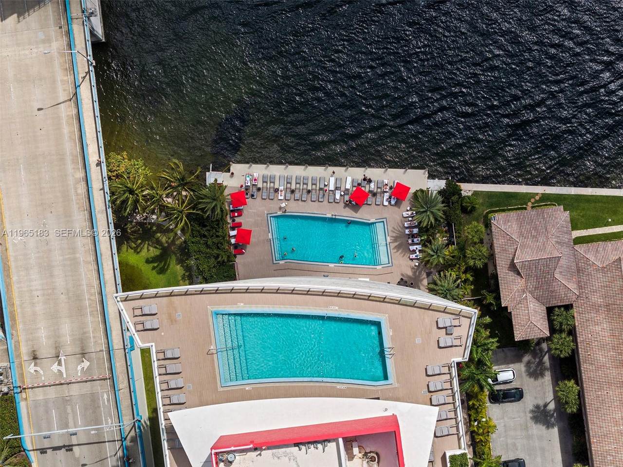 https://bt-photos.global.ssl.fastly.net/miami/1280_boomver_2_A11965183-2.jpg