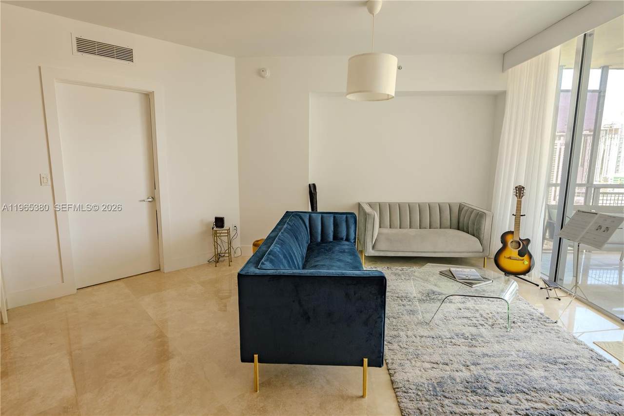 https://bt-photos.global.ssl.fastly.net/miami/1280_boomver_2_A11965380-2.jpg