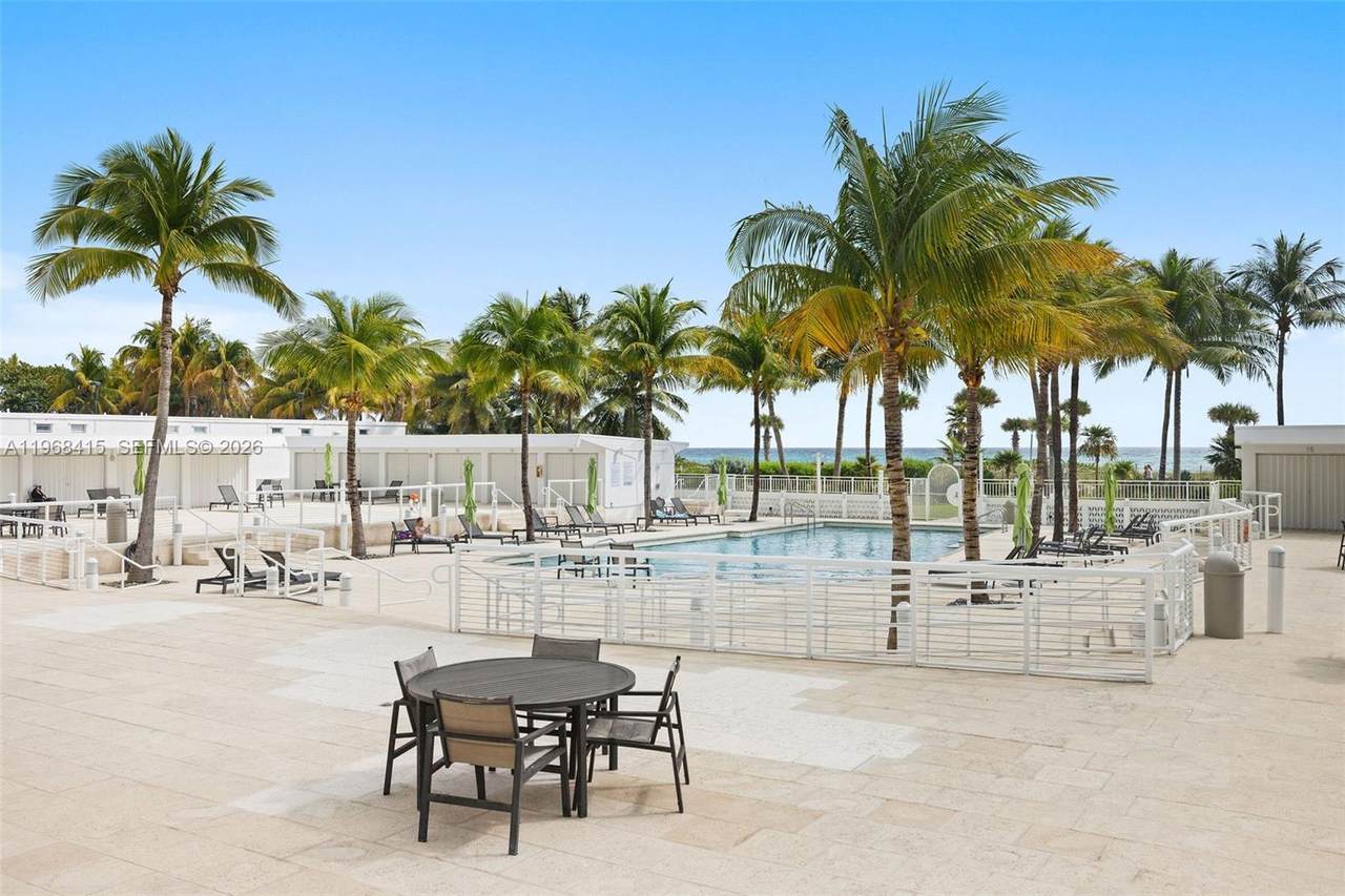 https://bt-photos.global.ssl.fastly.net/miami/1280_boomver_3_A11968415-2.jpg