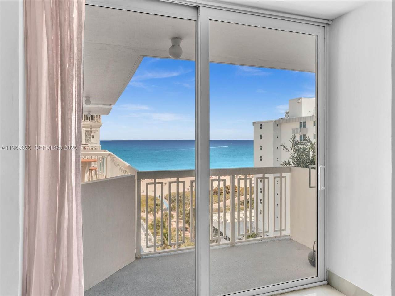 401 Ocean Dr - Photo 1