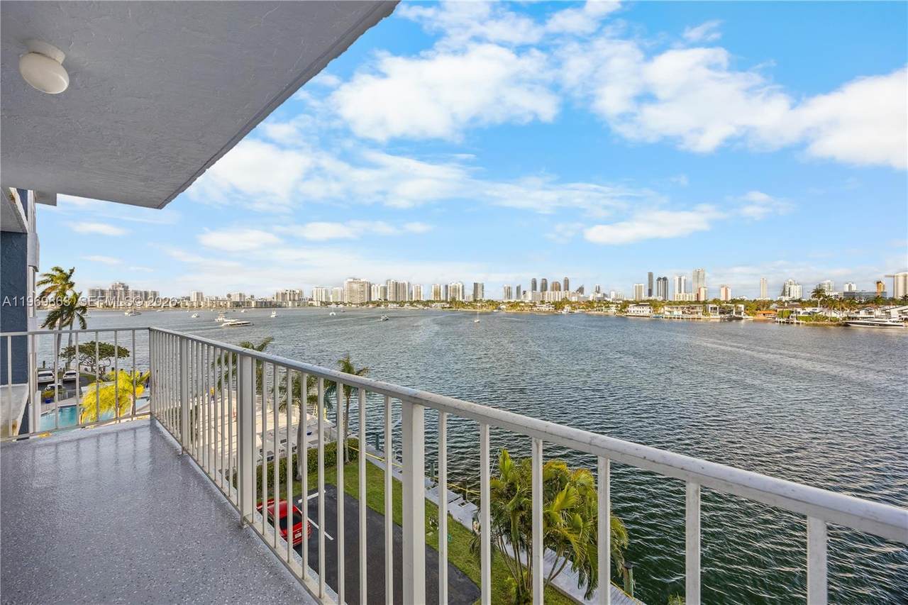16570 26th Ave - Photo 1