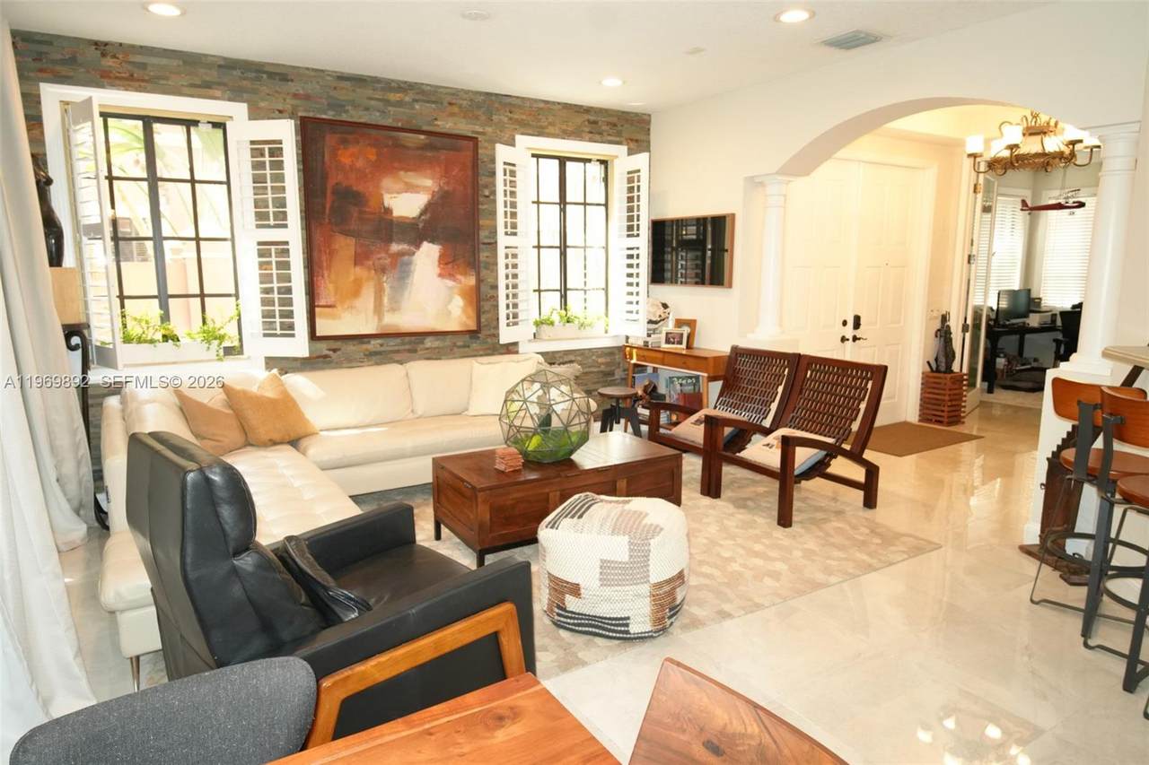 https://bt-photos.global.ssl.fastly.net/miami/1280_boomver_2_A11969892-2.jpg