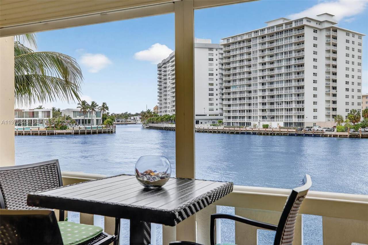 1891 Ocean Dr - Photo 1