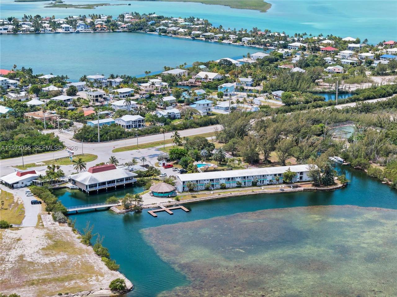 https://bt-photos.global.ssl.fastly.net/miami/1280_boomver_2_A11971058-2.jpg