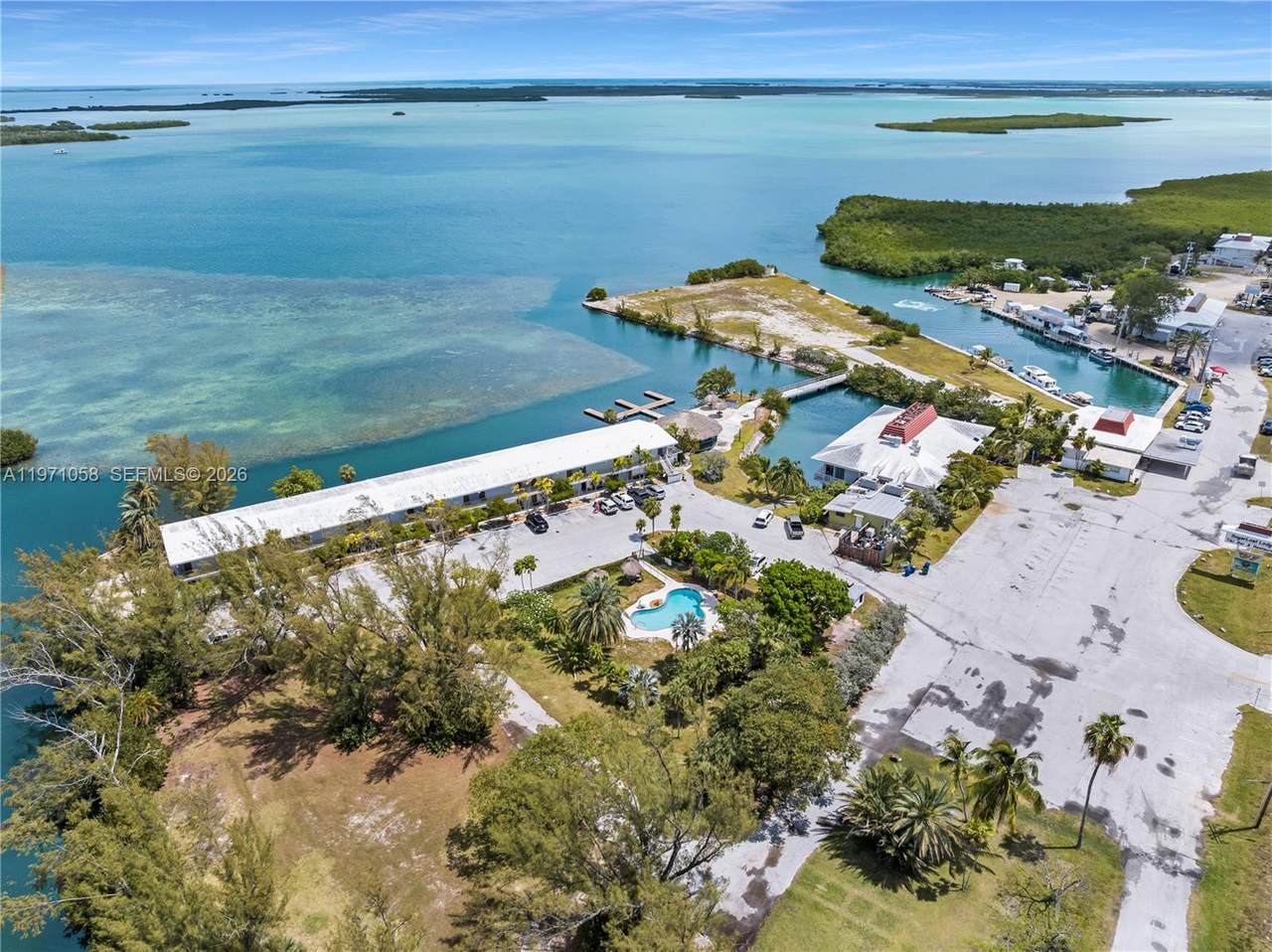 https://bt-photos.global.ssl.fastly.net/miami/1280_boomver_2_A11971058-2.jpg