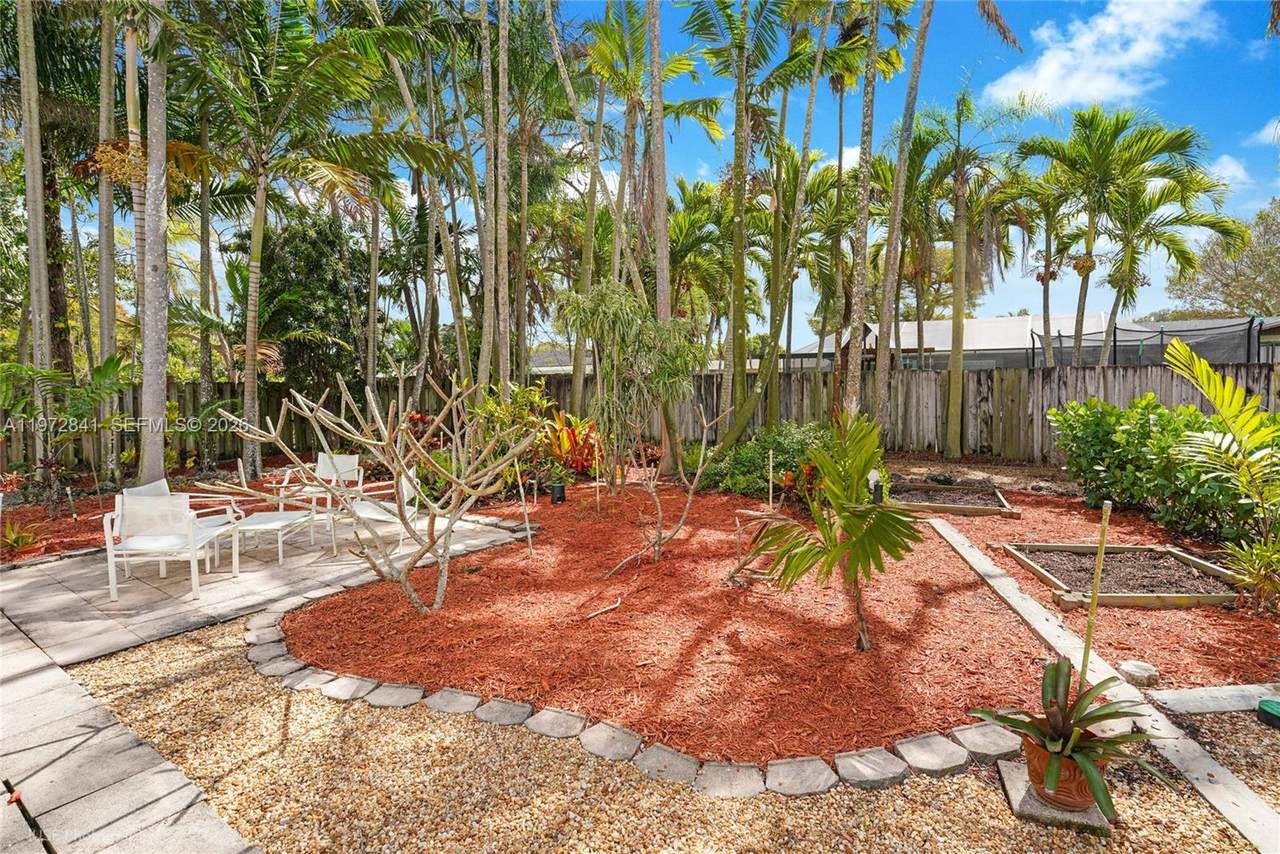 https://bt-photos.global.ssl.fastly.net/miami/1280_boomver_3_A11972841-2.jpg