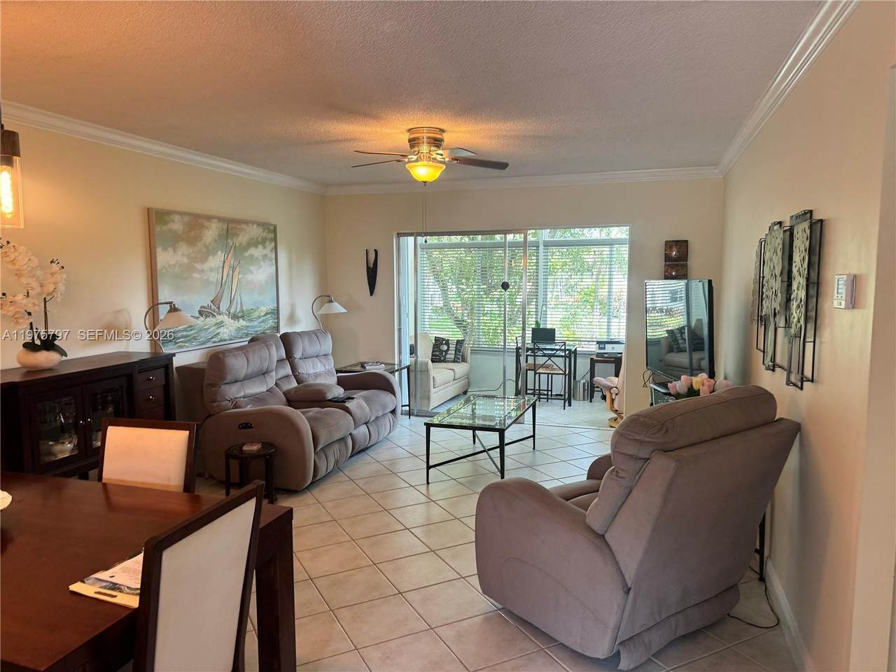 5121 Oakland Park Blvd - Photo 1