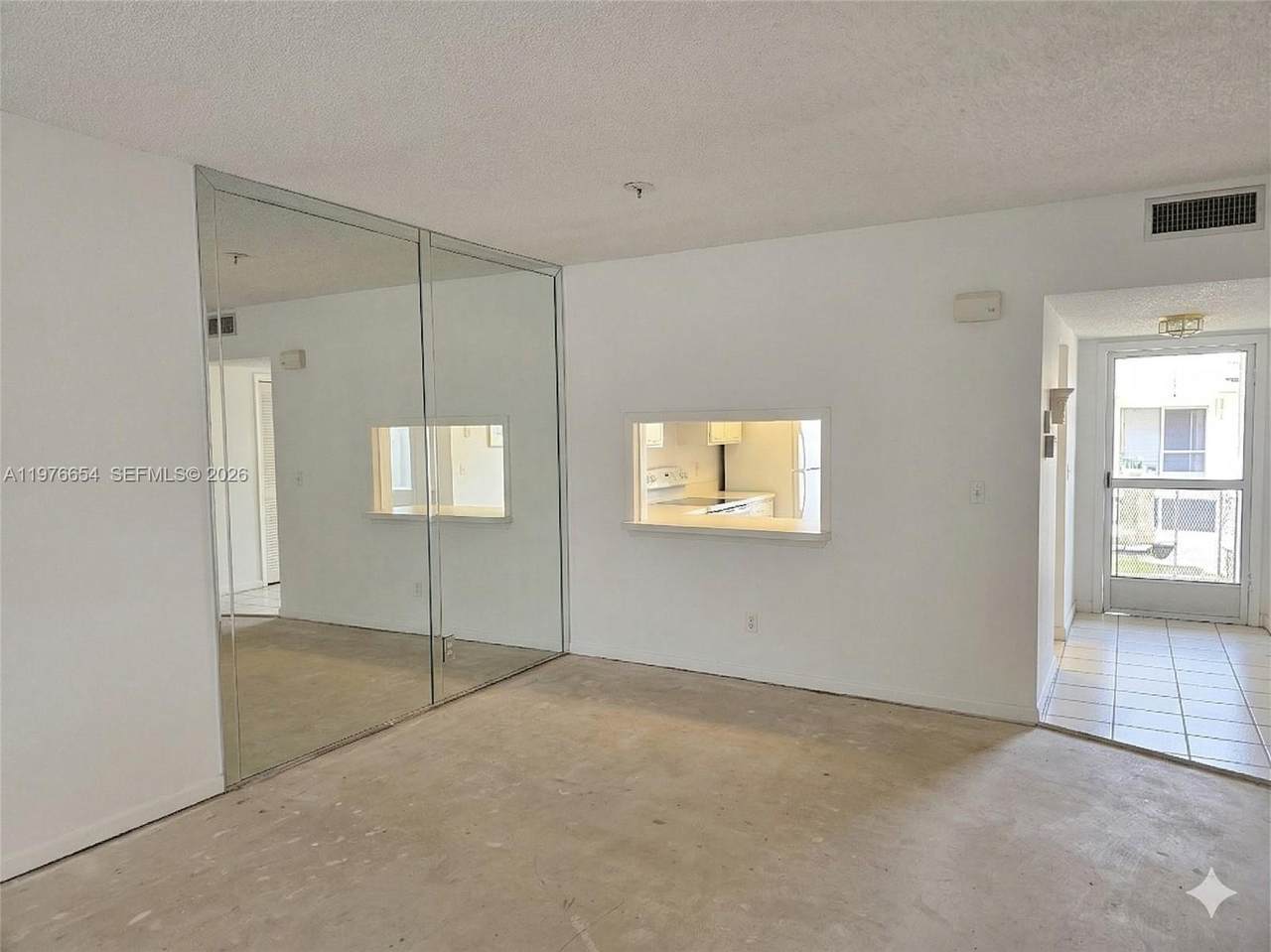 330 2nd St - Photo 1