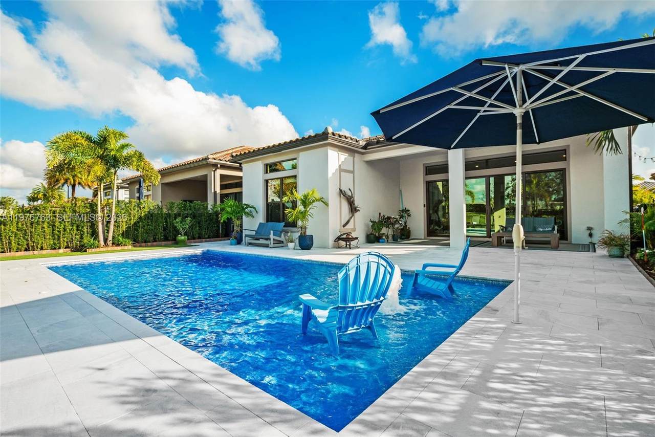 https://bt-photos.global.ssl.fastly.net/miami/1280_boomver_1_A11976763-2.jpg