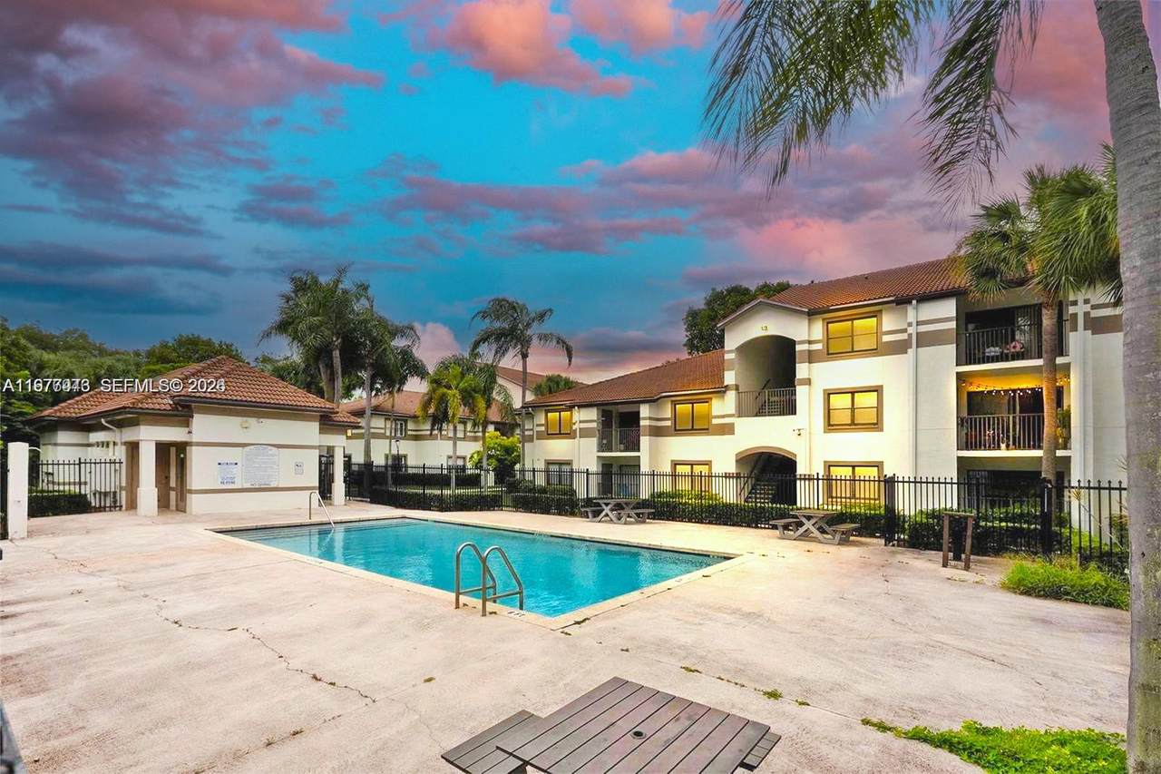 650 Park Rd - Photo 1